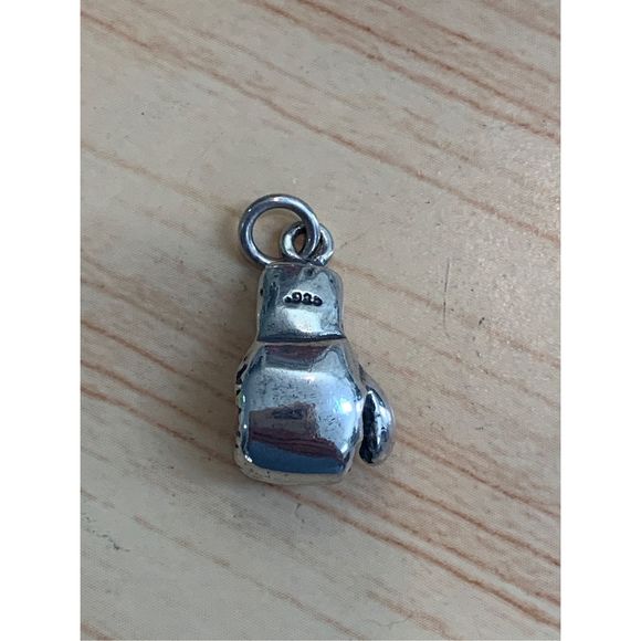 .925 Boxing Glove Sterling Silver Jewelry Charm #gym #sports - Picture 3 of 5